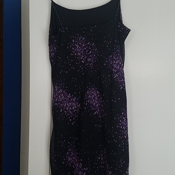 Younique Boutique - Picture 3 of 4